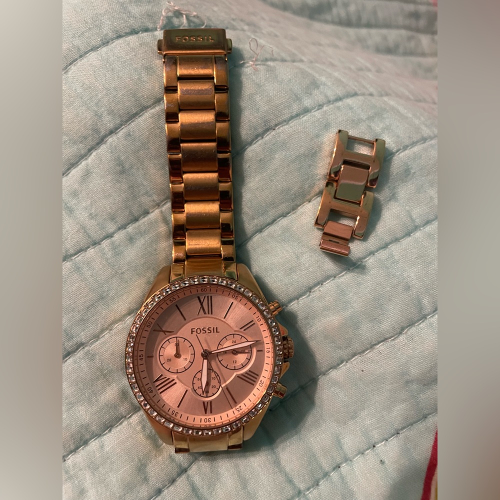 Women’s fossil watch